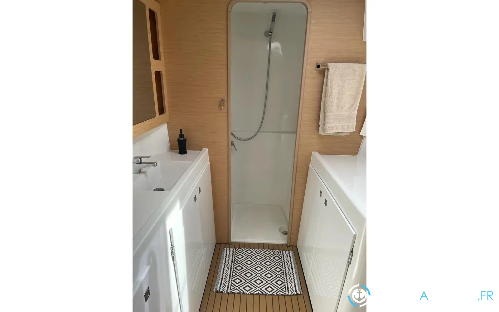 slider 39 Lagoon 42