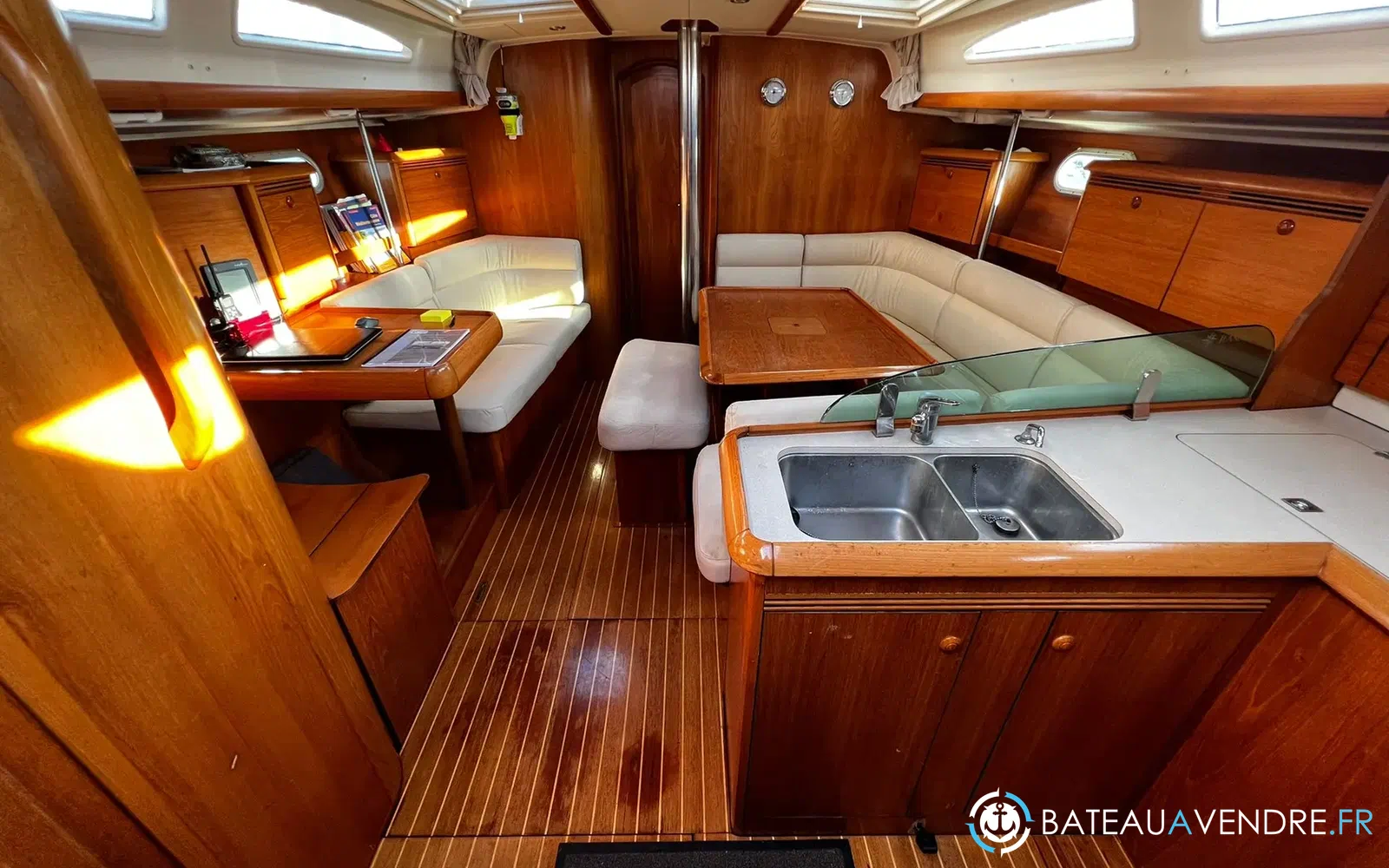 slider 16 Jeanneau Sun Odyssey 43