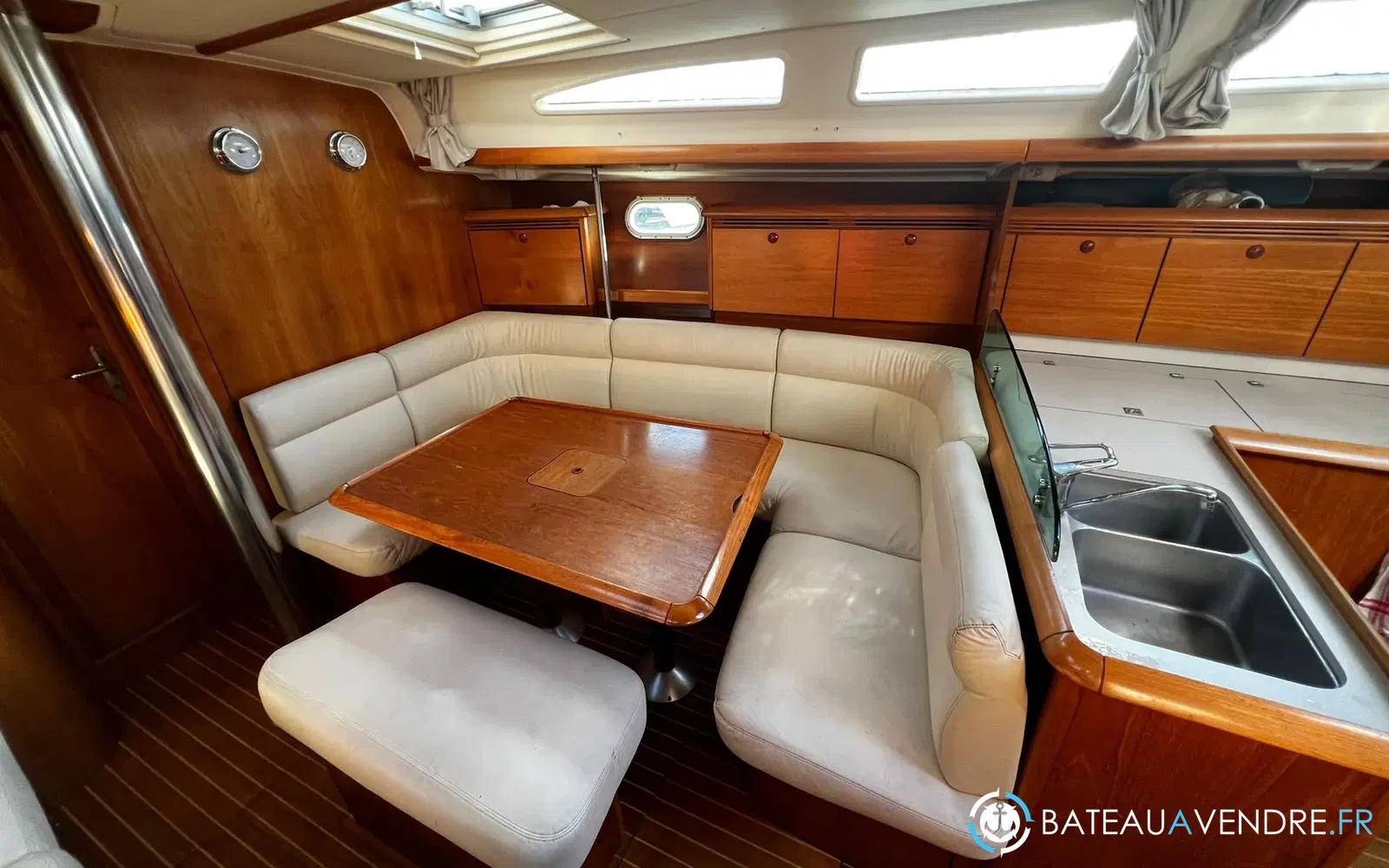 slider 20 Jeanneau Sun Odyssey 43