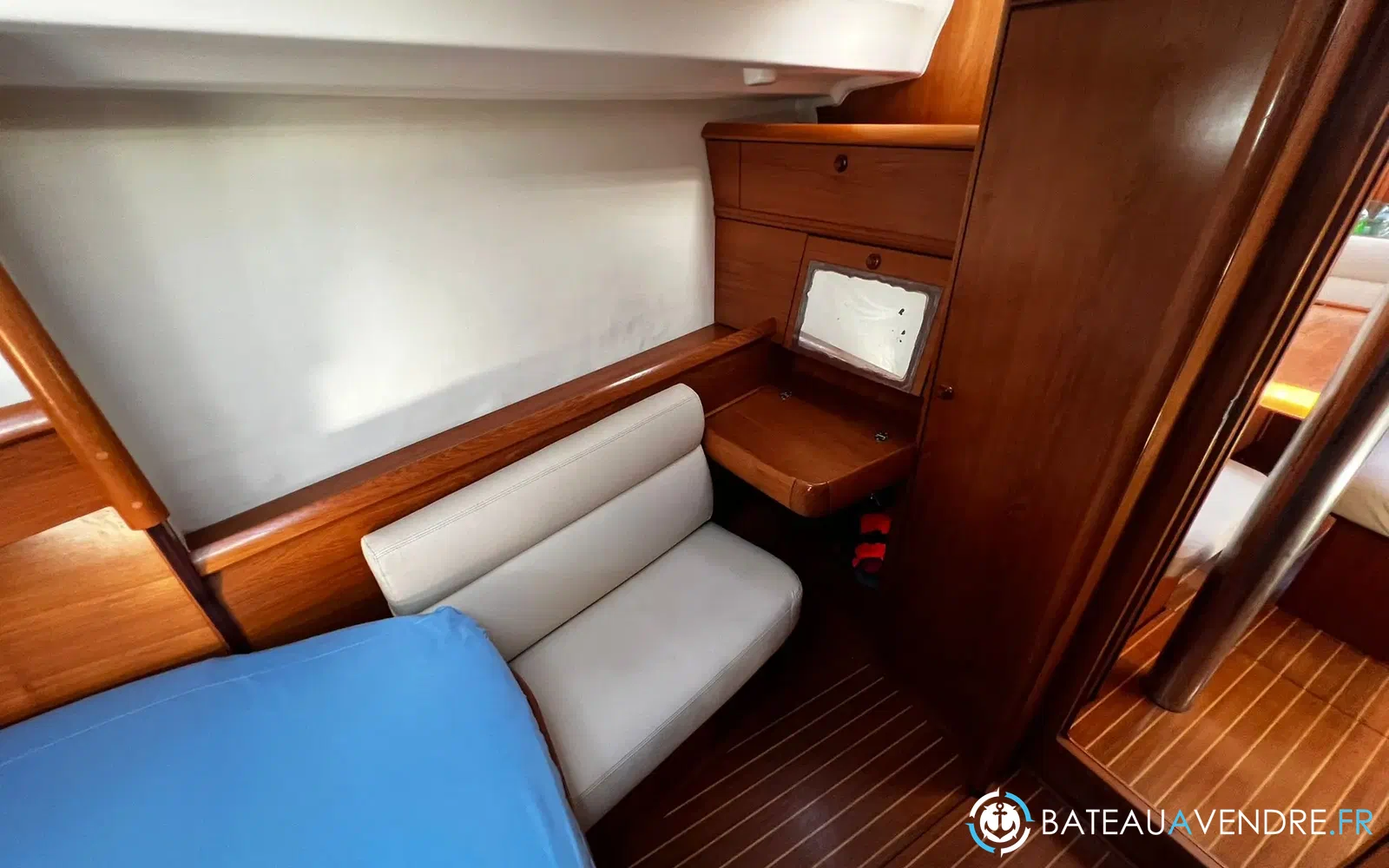slider 25 Jeanneau Sun Odyssey 43