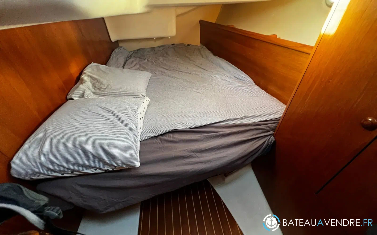 slider 27 Jeanneau Sun Odyssey 43