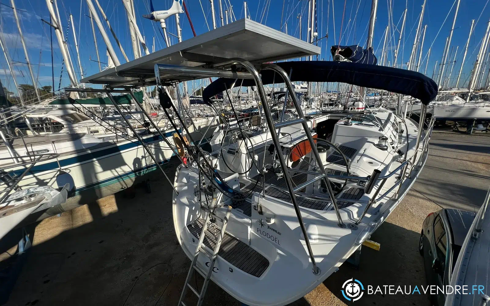 slider 2 Jeanneau Sun Odyssey 43