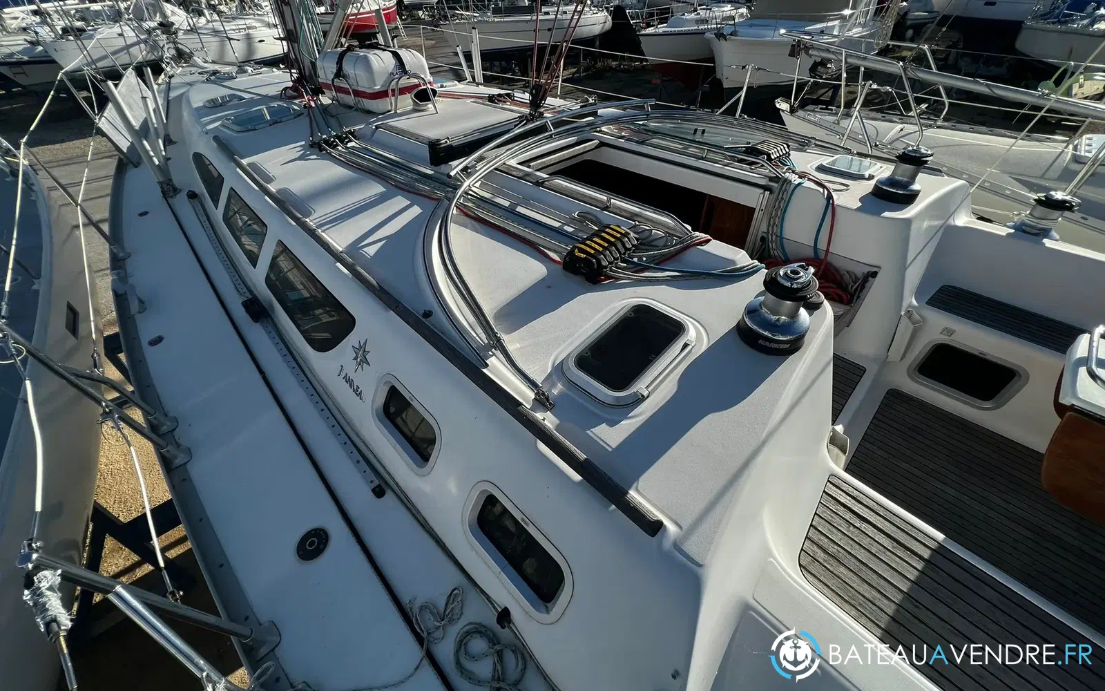 slider 8 Jeanneau Sun Odyssey 43