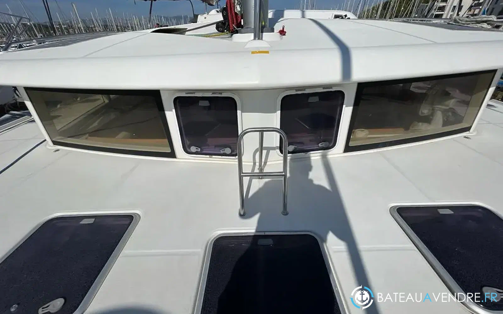 slider 4 Lagoon 421