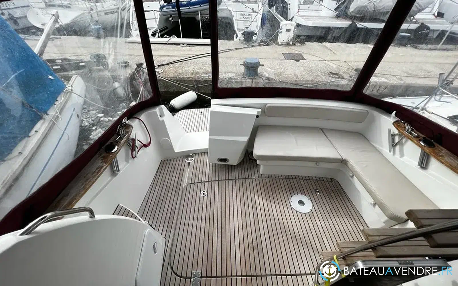 slider 10 Beneteau Antares 30 Fly