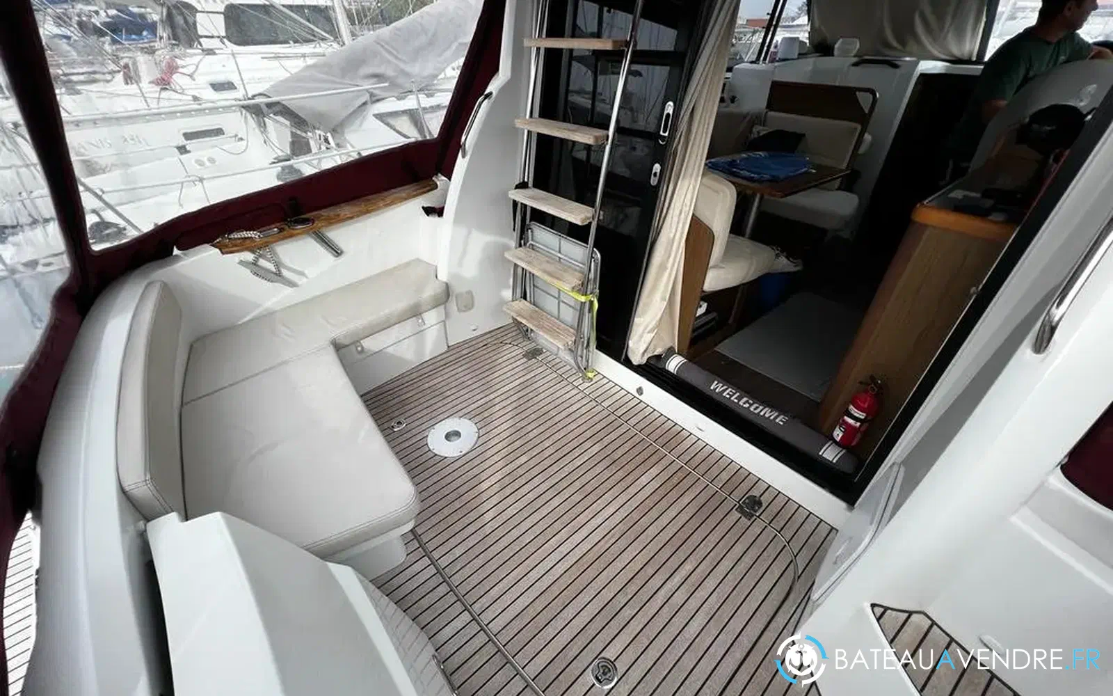 slider 13 Beneteau Antares 30 Fly
