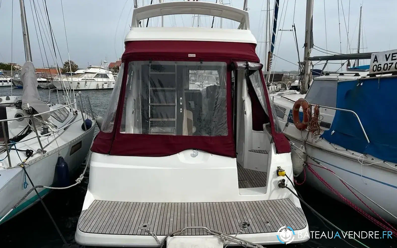 slider 3 Beneteau Antares 30 Fly