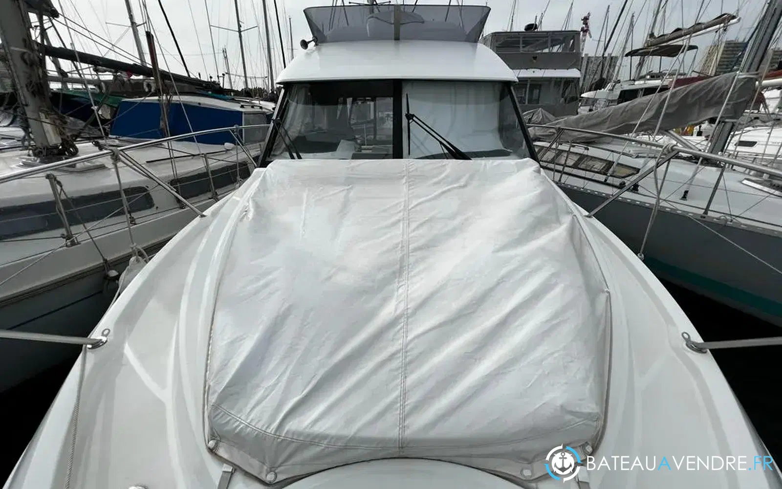 slider 4 Beneteau Antares 30 Fly