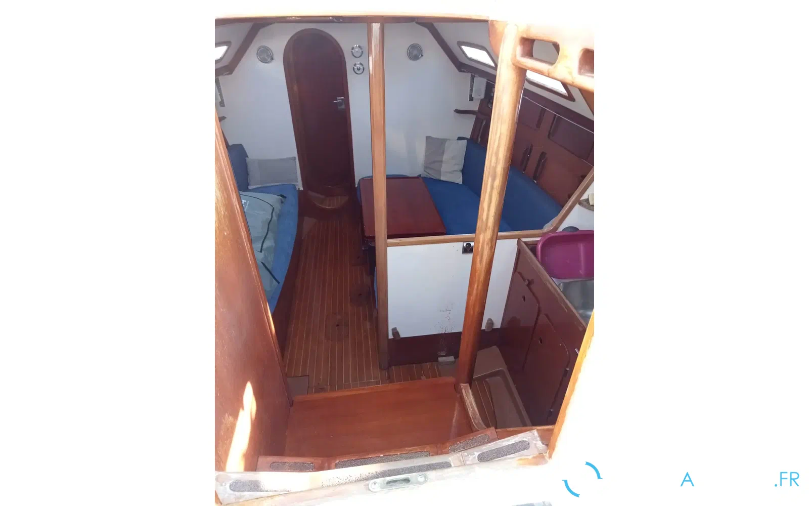 slider 6 Comar Yachts Comet 11