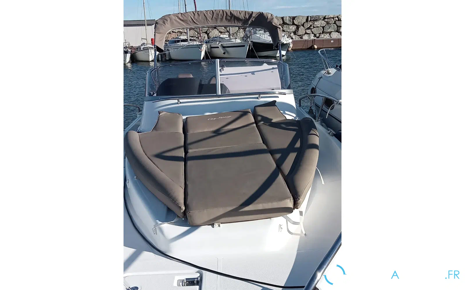 slider 3 B2 Marine Cap Ferret 752 Cruiser