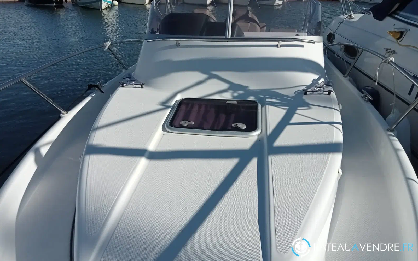 slider 4 B2 Marine Cap Ferret 752 Cruiser