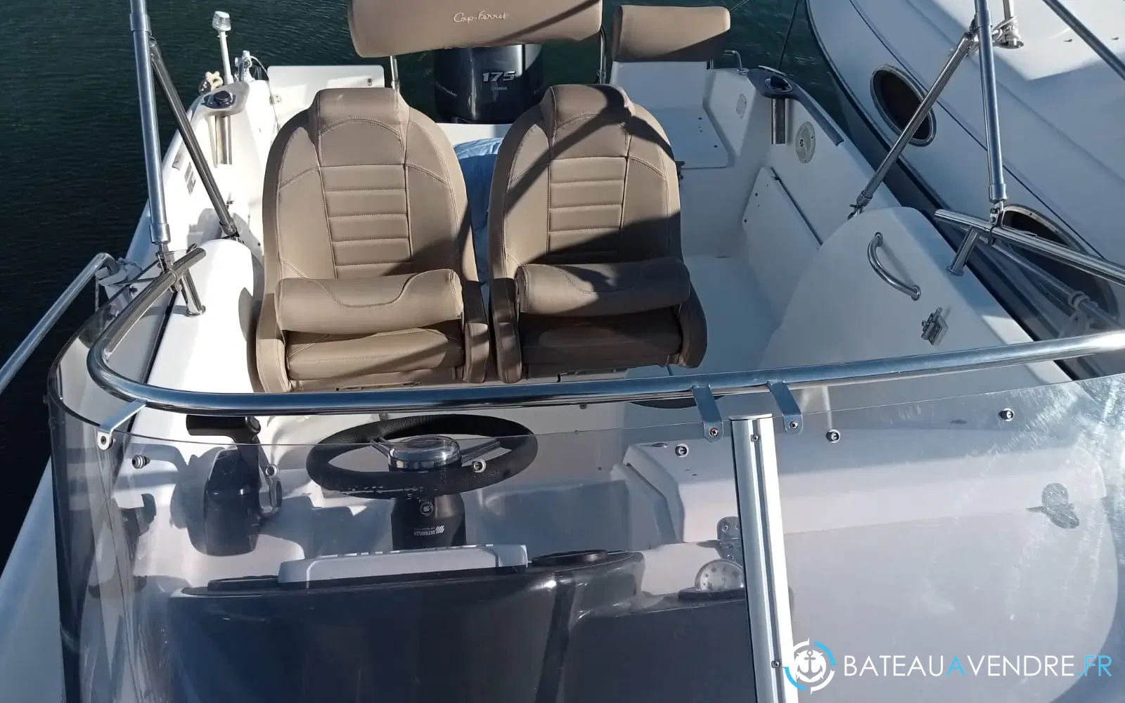 slider 7 B2 Marine Cap Ferret 752 Cruiser