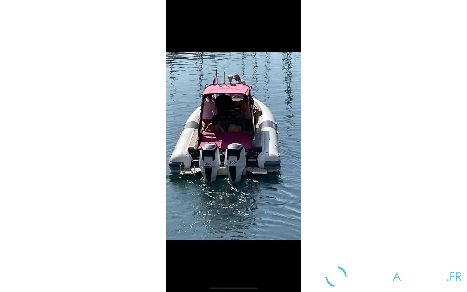 slider 1 Wimbi Boats W9