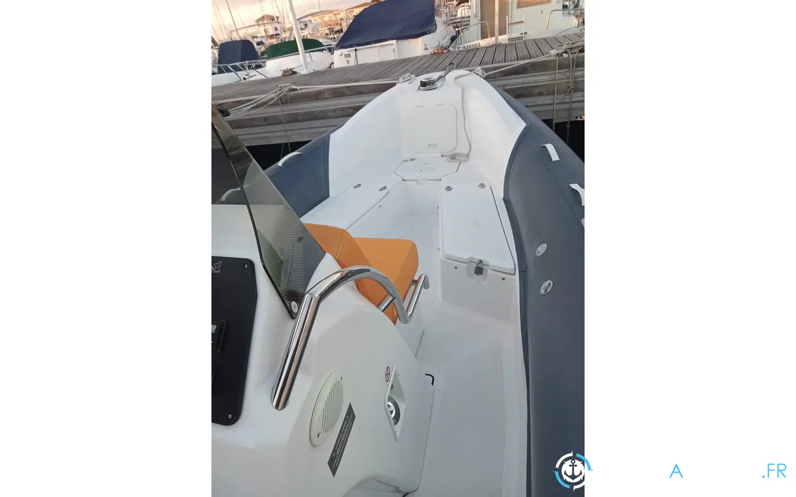slider 2 MV Marine 25 GT