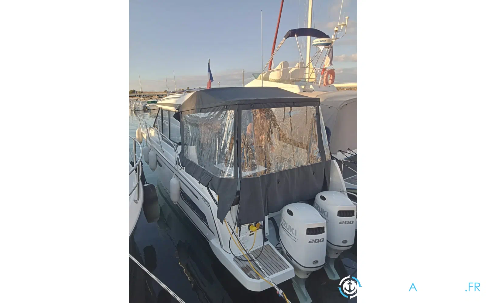 slider 0 Jeanneau Merry Fisher 895