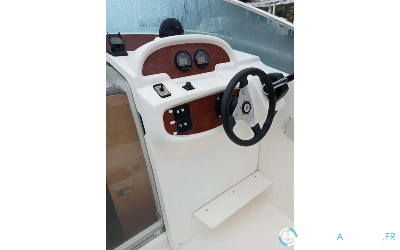 slider 6 Jeanneau Cap Camarat 755 WA