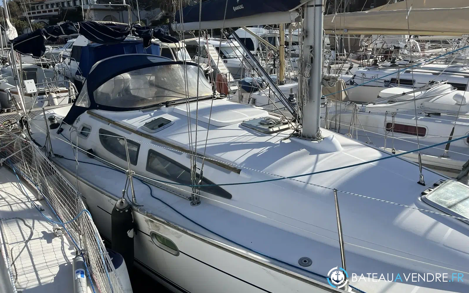 slider 1 Jeanneau Sun Odyssey 35