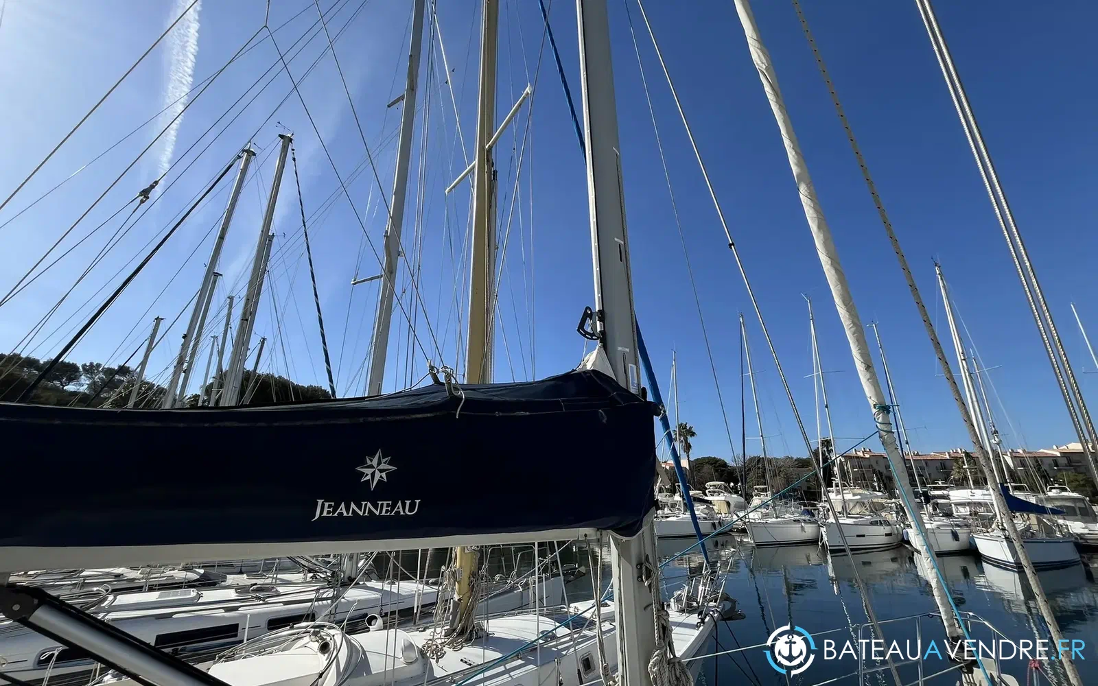 slider 6 Jeanneau Sun Odyssey 35