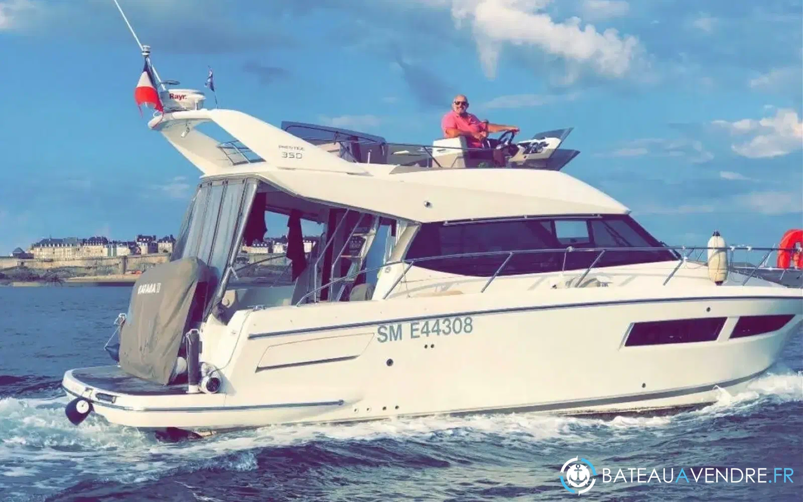 slider 0 Jeanneau Prestige 350 Fly
