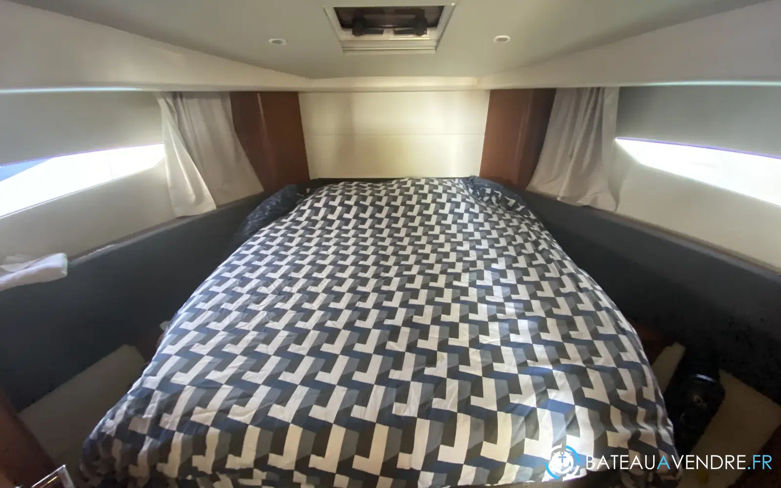 slider 20 Jeanneau Prestige 350 Fly