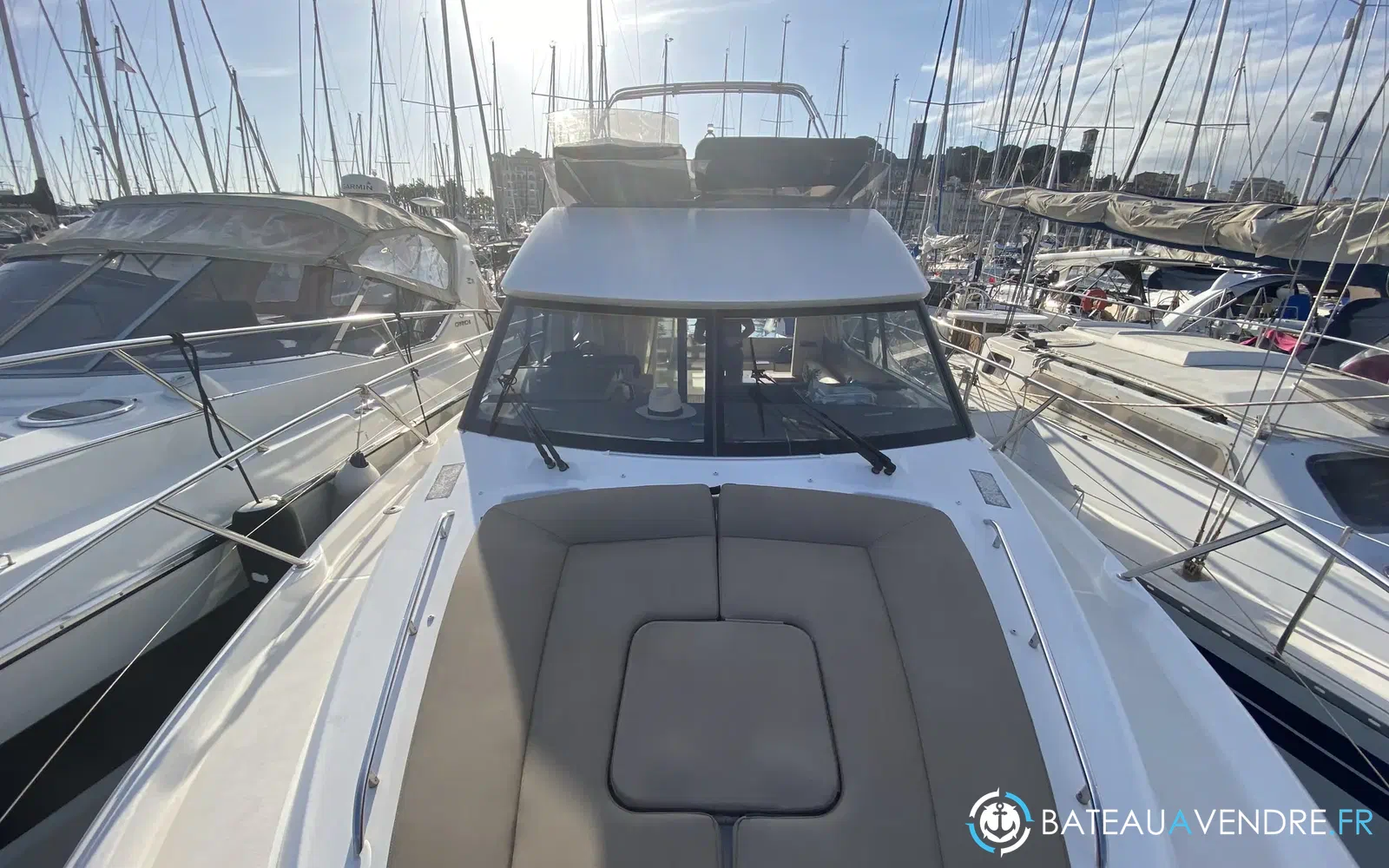 slider 5 Jeanneau Prestige 350 Fly
