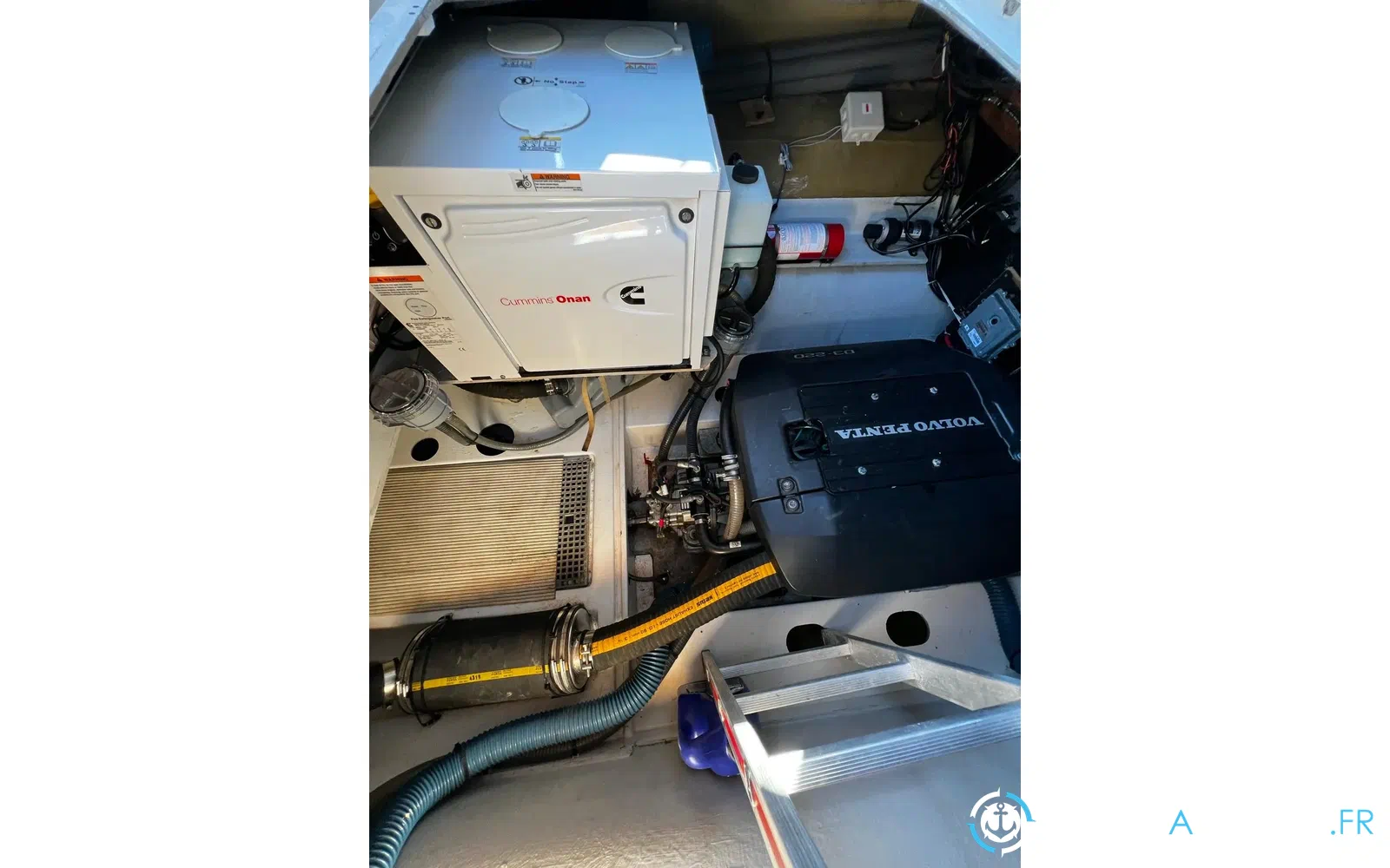 slider 19 Fountaine Pajot My 37
