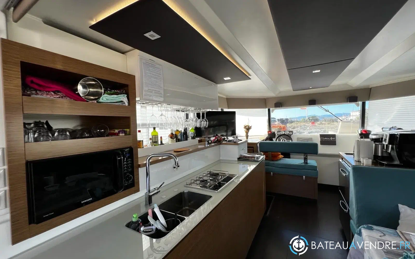 slider 4 Fountaine Pajot My 37