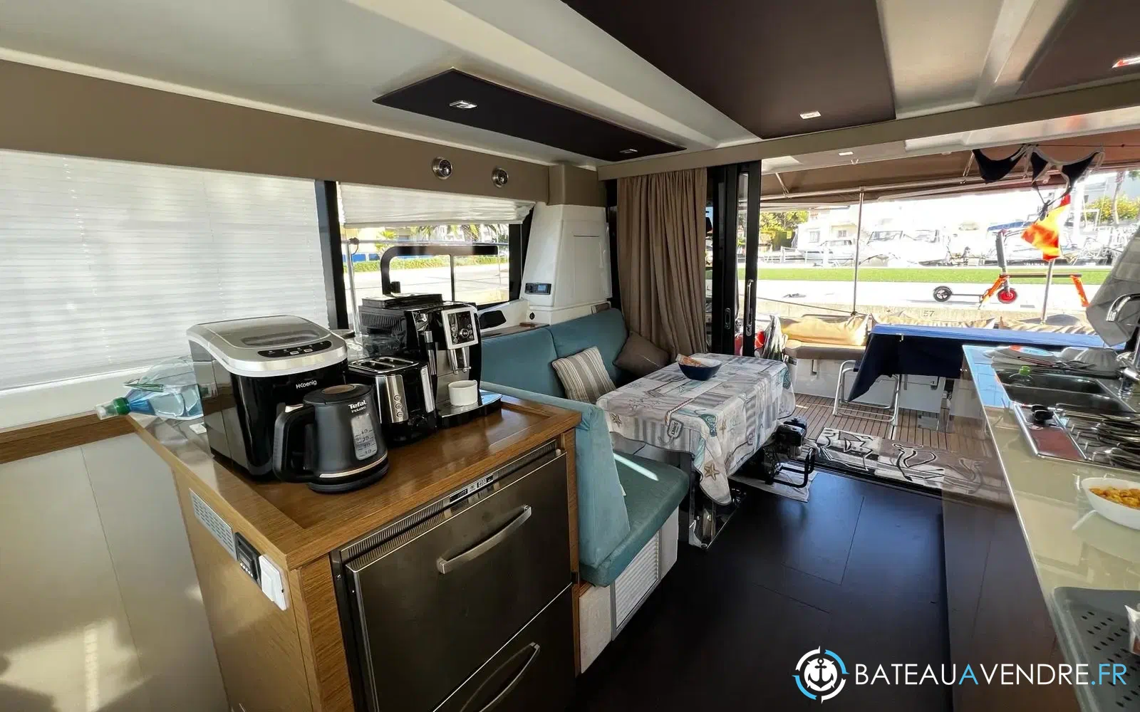 slider 5 Fountaine Pajot My 37
