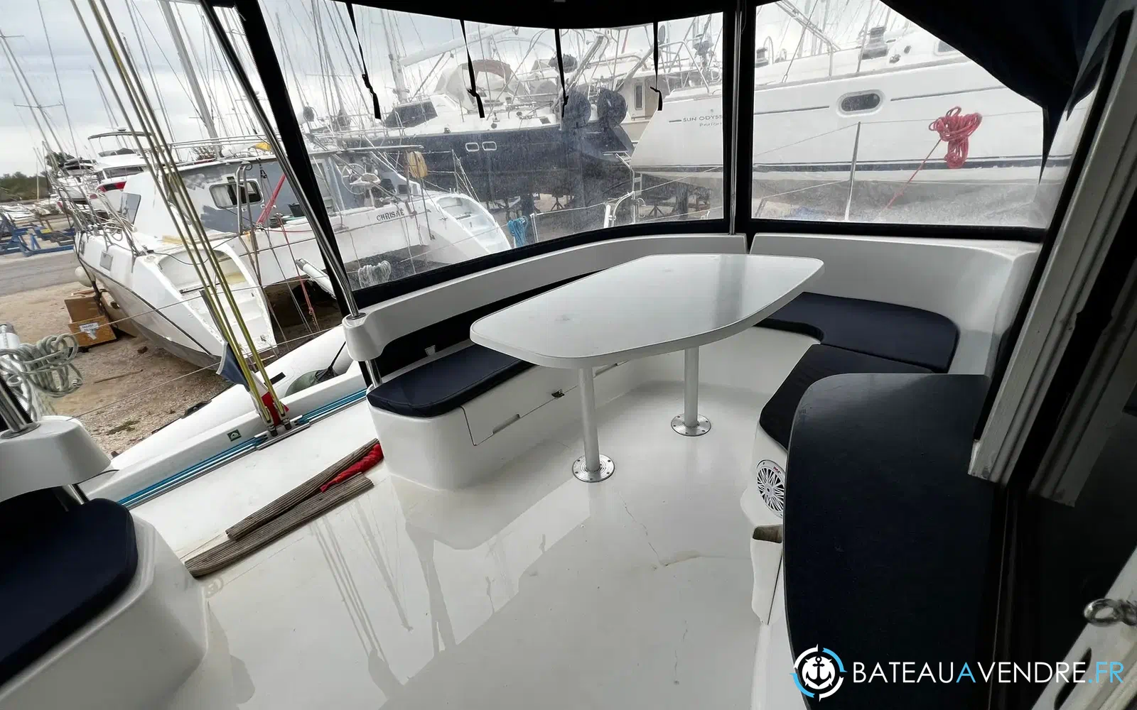 slider 15 Fountaine Pajot Lavezzi 40
