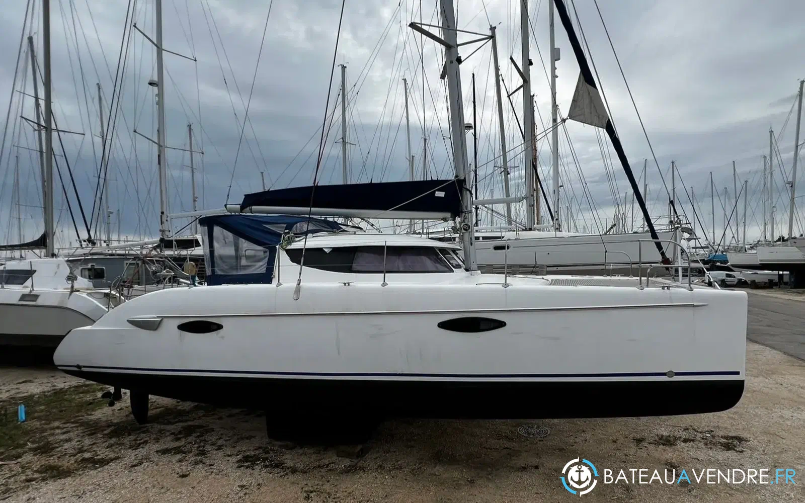 slider 1 Fountaine Pajot Lavezzi 40