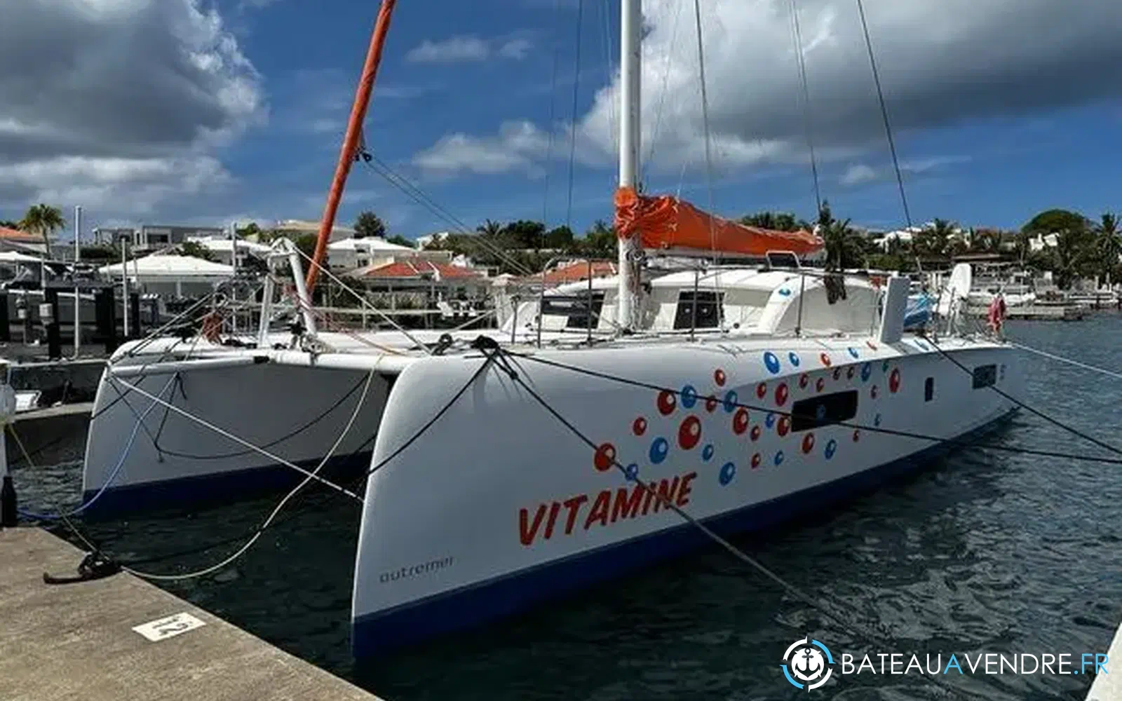 slider 0 Outremer 51