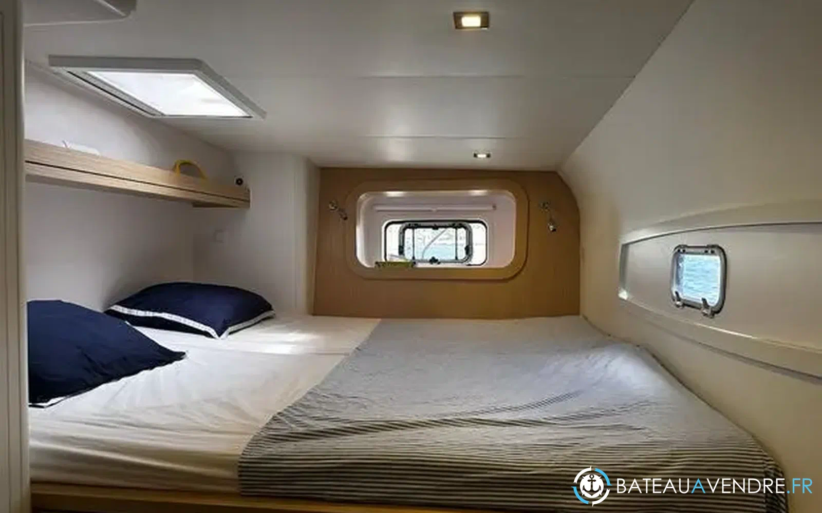 slider 2 Outremer 51
