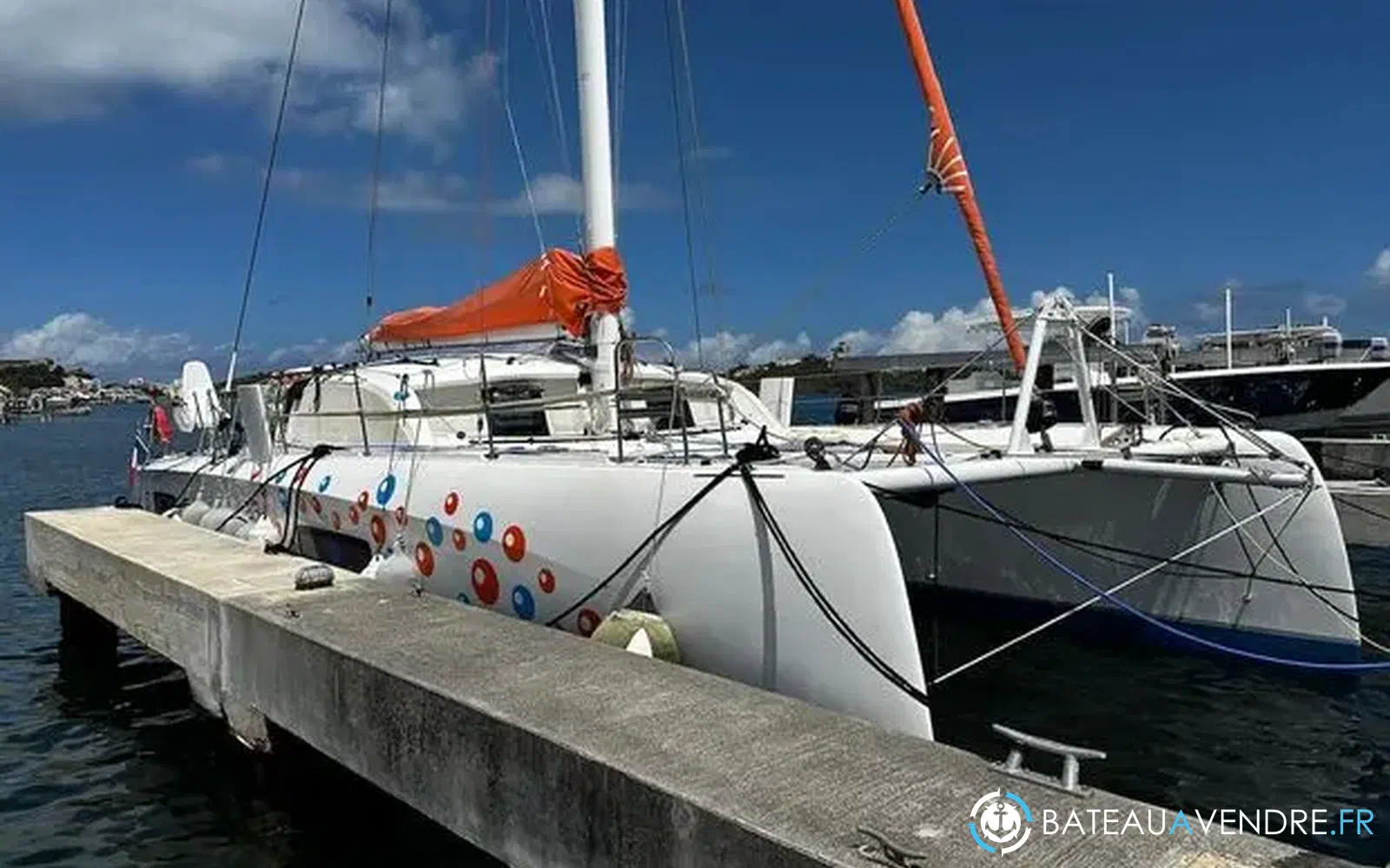 slider 4 Outremer 51