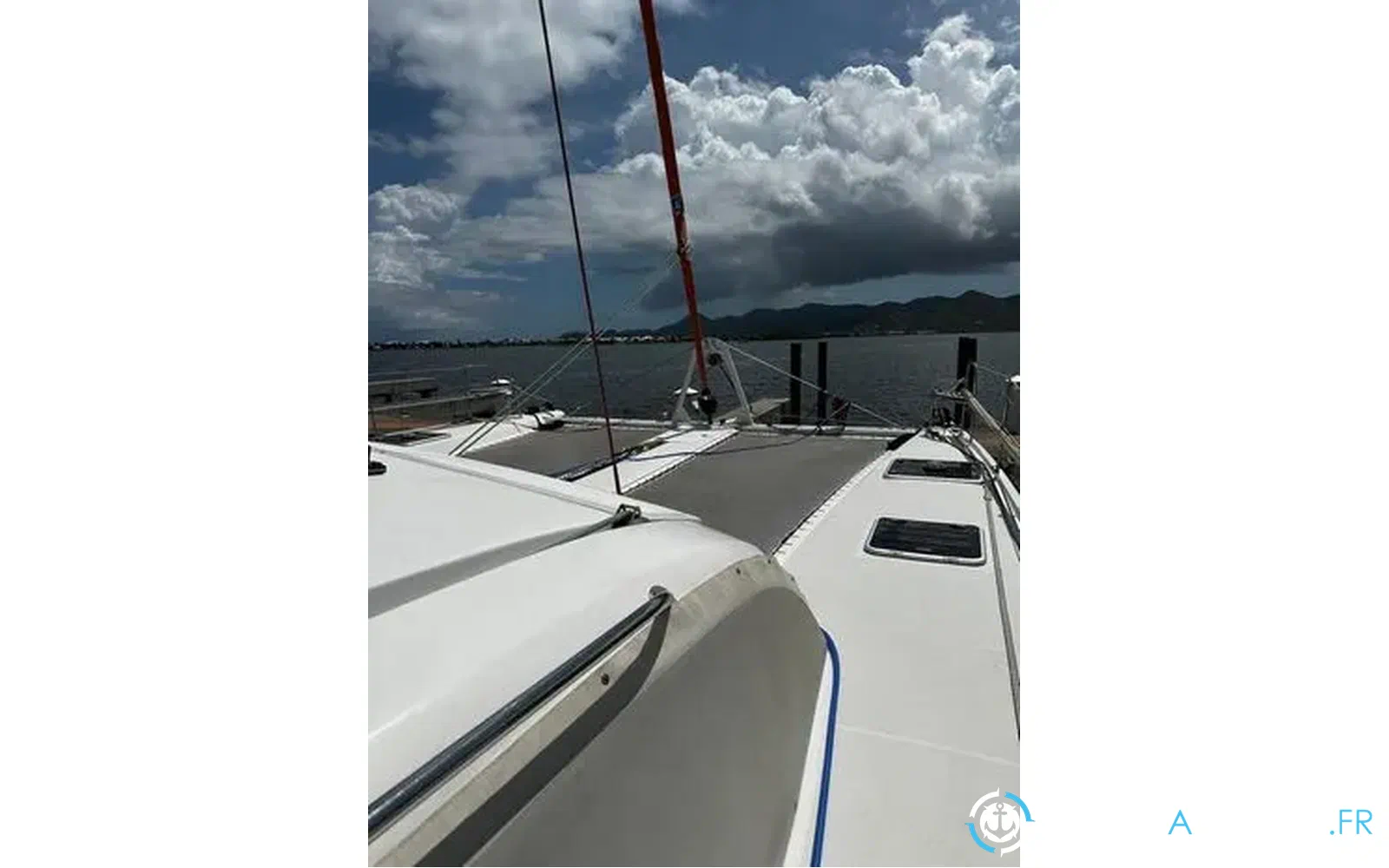 slider 6 Outremer 51