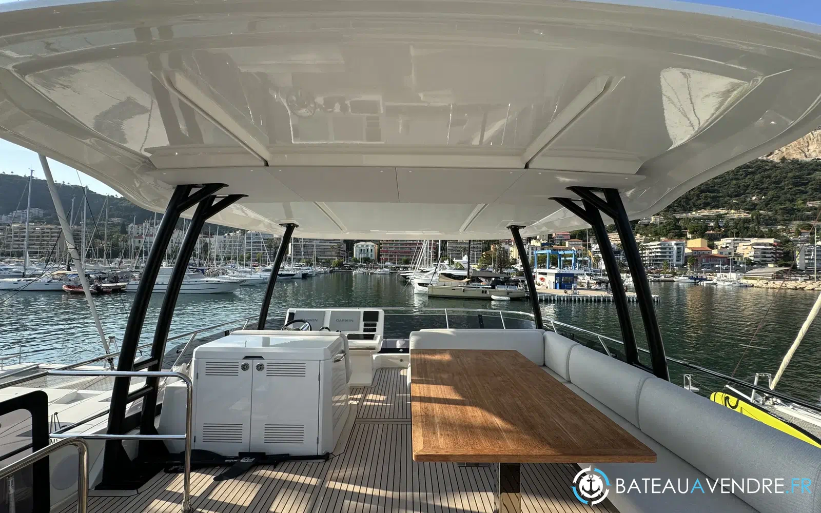 slider 13 Prestige Yachts M48