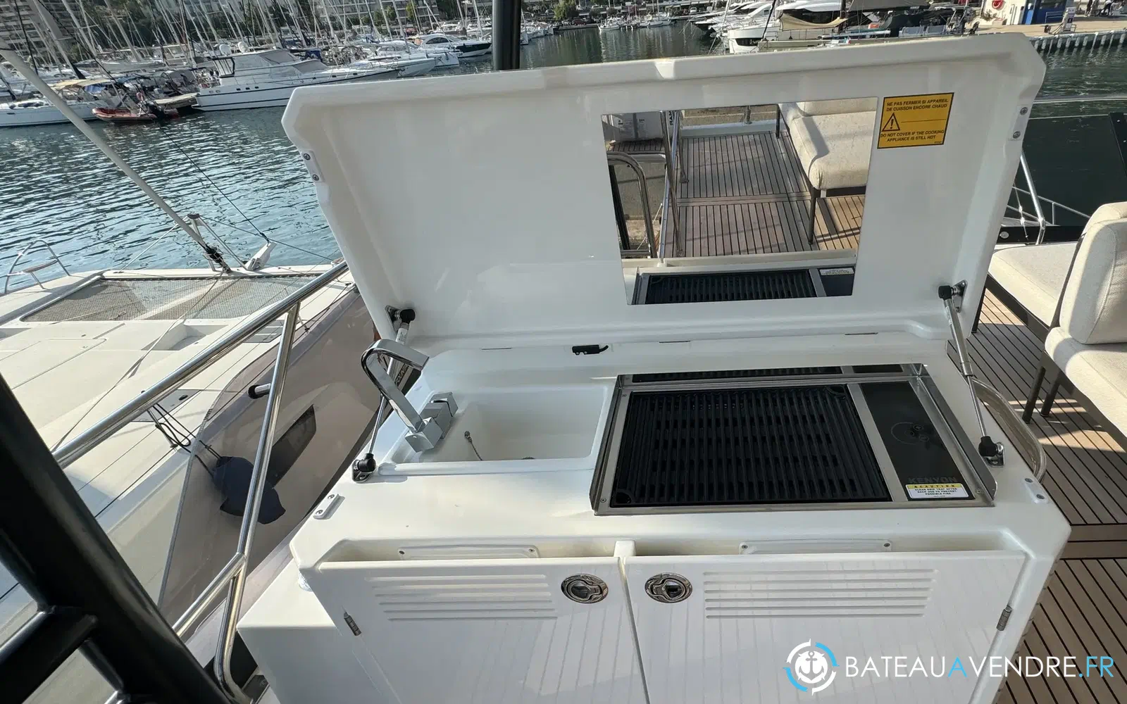 slider 16 Prestige Yachts M48