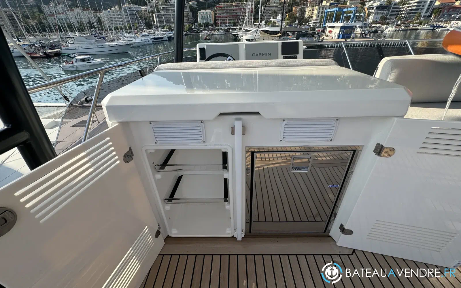 slider 17 Prestige Yachts M48