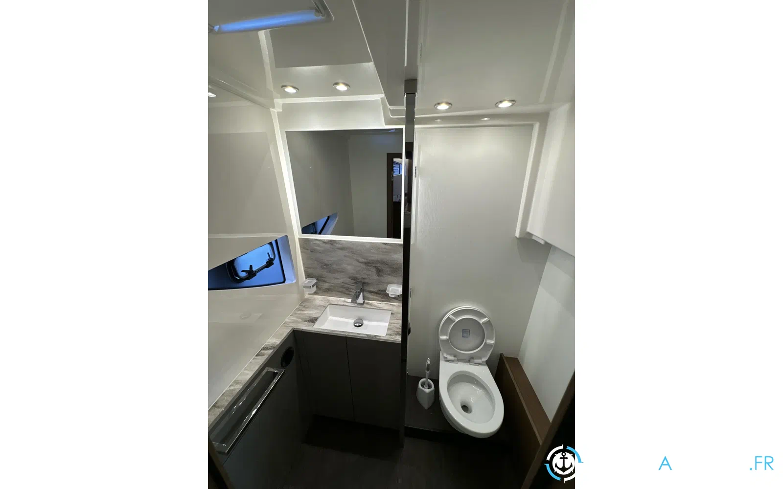 slider 23 Prestige Yachts M48