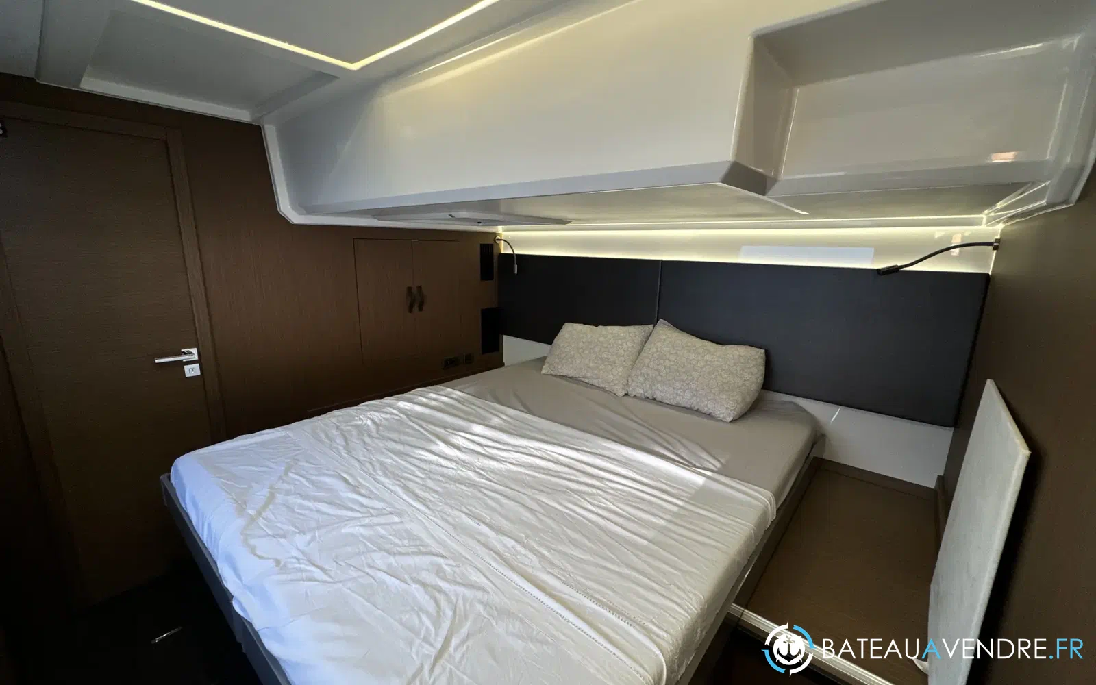 slider 24 Prestige Yachts M48