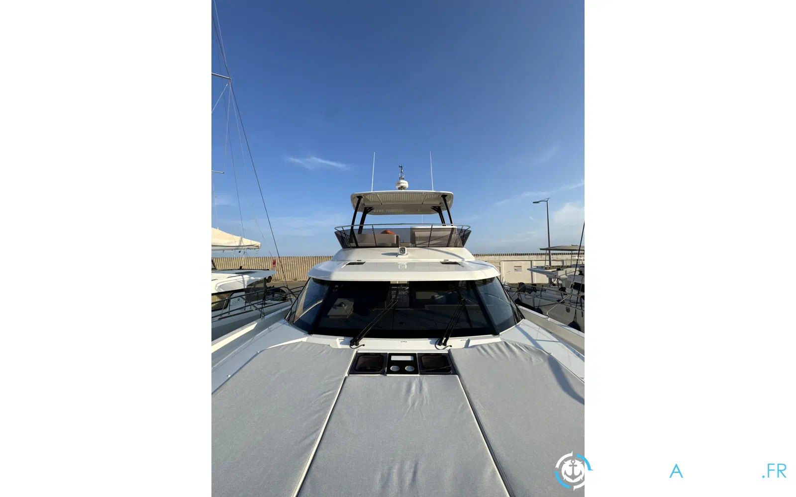 slider 6 Prestige Yachts M48