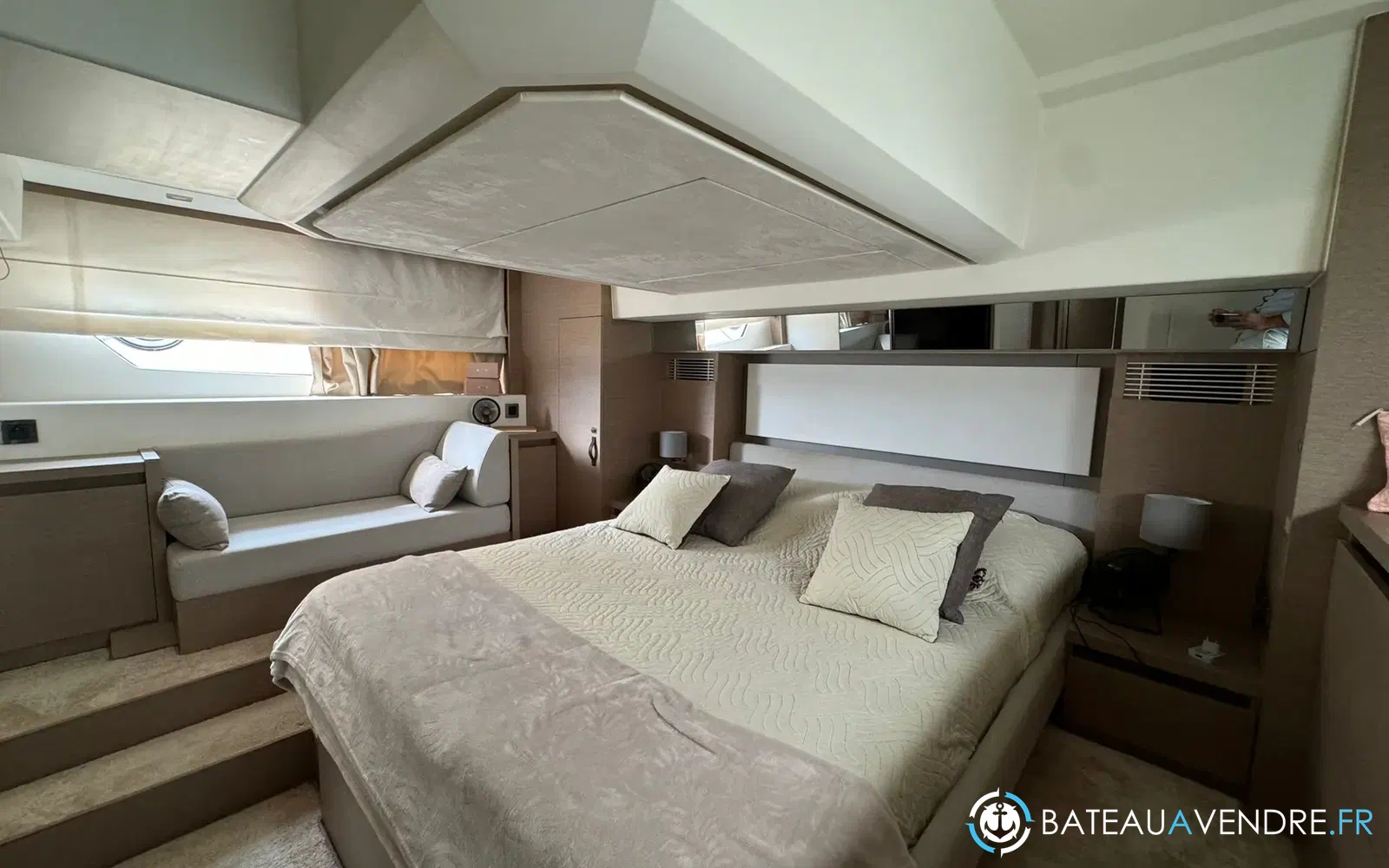 slider 2 Prestige Yachts 460 Fly