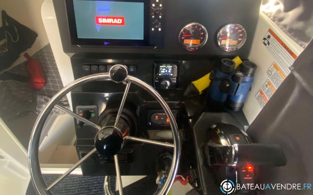 Quicksilver Captur 805 Pilothouse photo 3