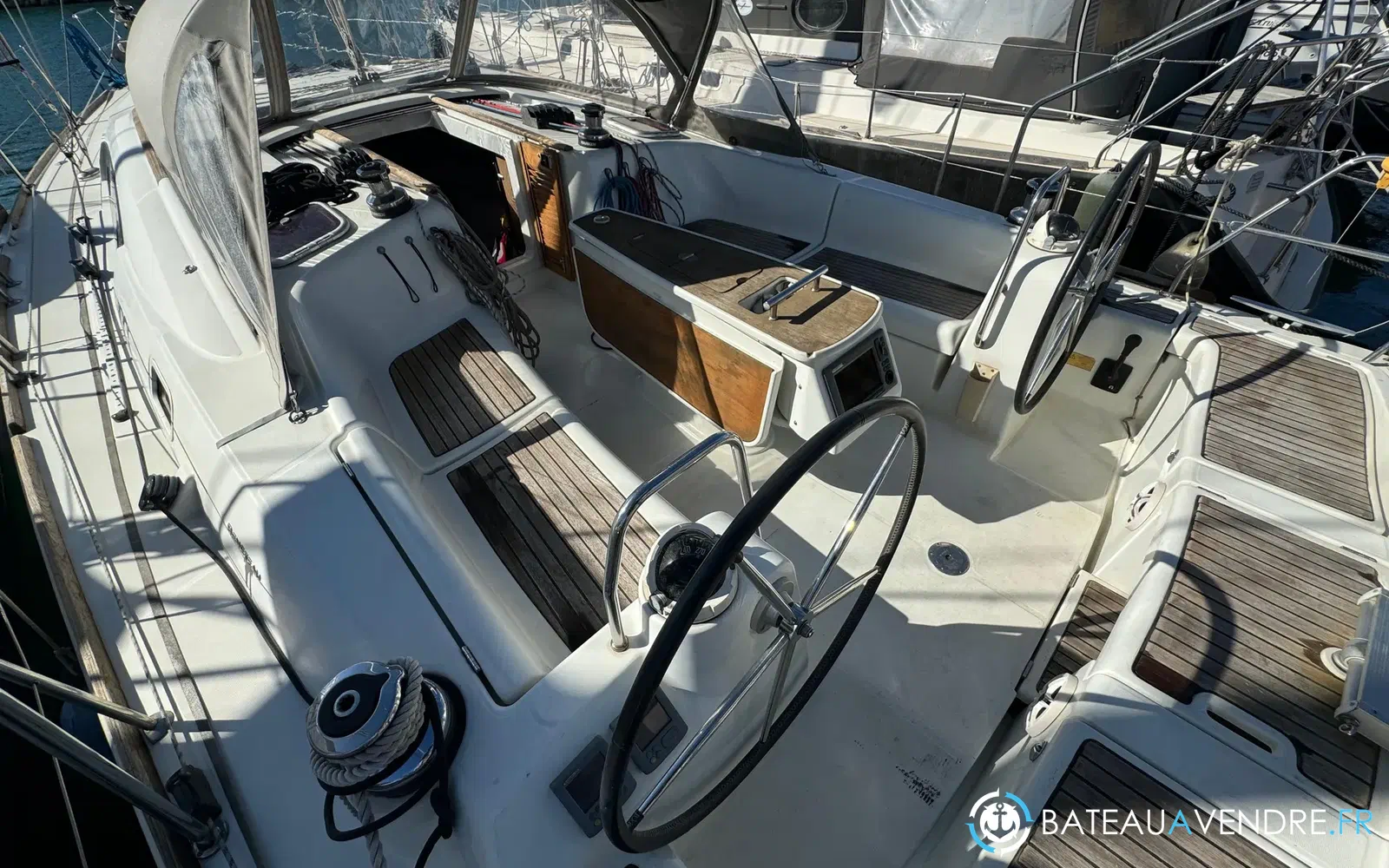 slider 10 Beneteau Oceanis 43