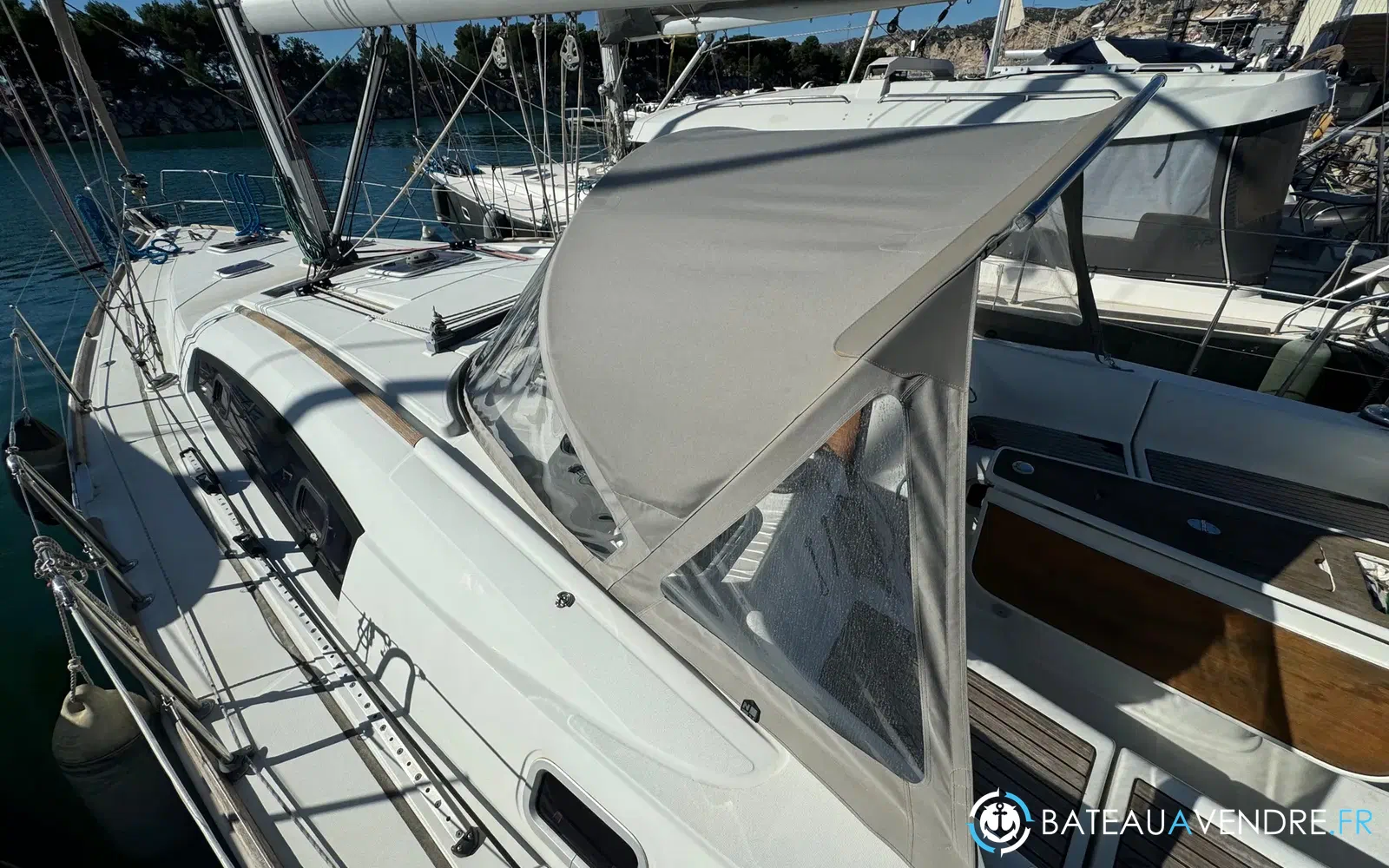 slider 16 Beneteau Oceanis 43