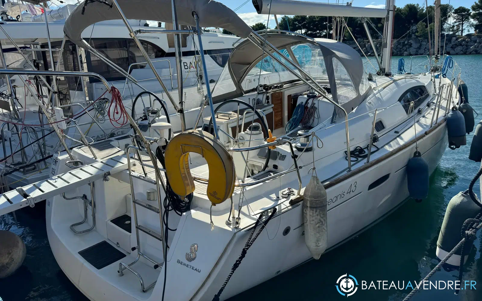 slider 1 Beneteau Oceanis 43