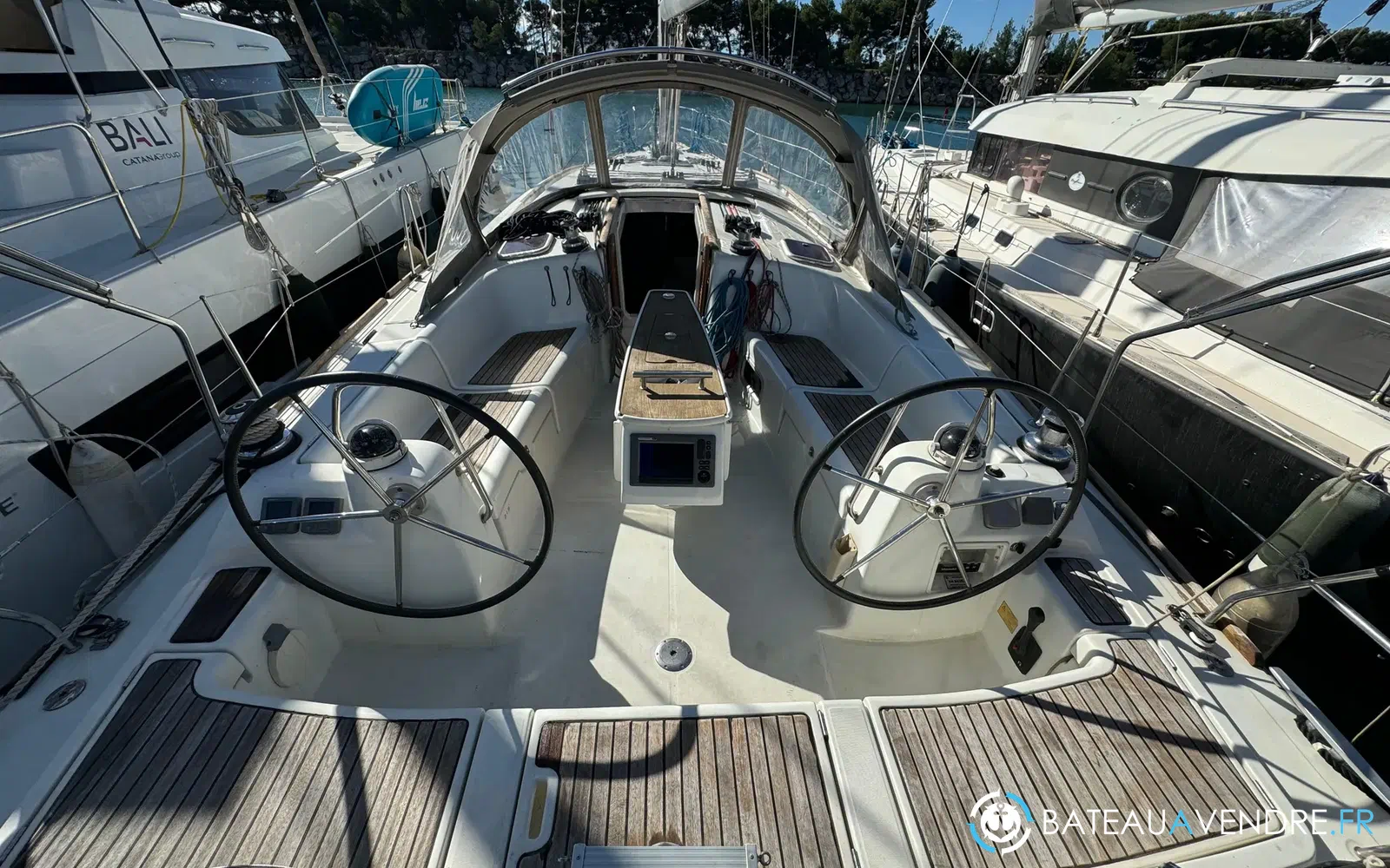 slider 8 Beneteau Oceanis 43
