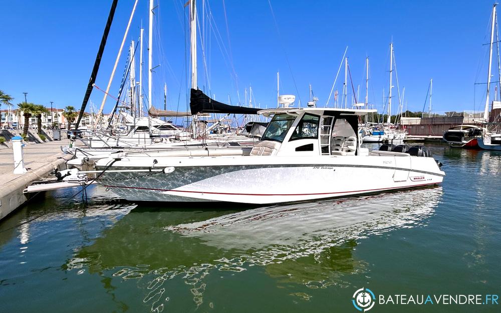 Boston Whaler  370 Outrage  photo 2