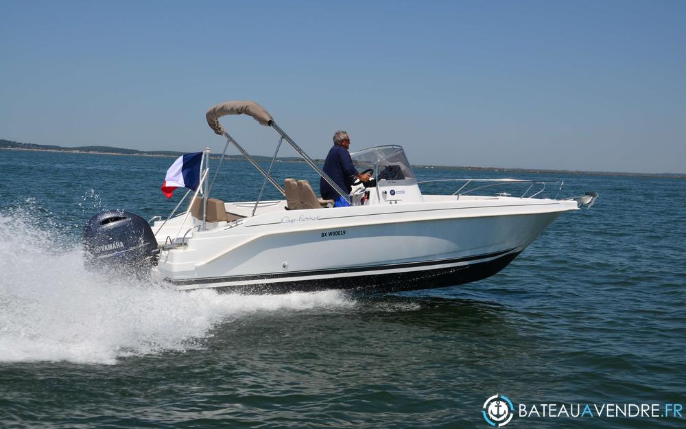 B2 Marine Cap Ferret 702 Open photo de présentation