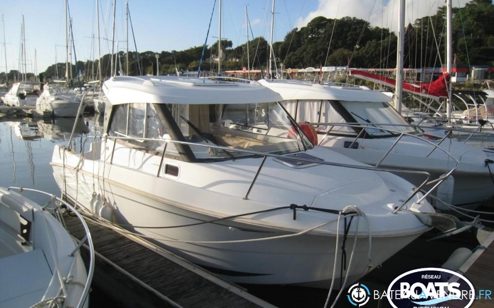 Beneteau Antares 780 HB photo de présentation