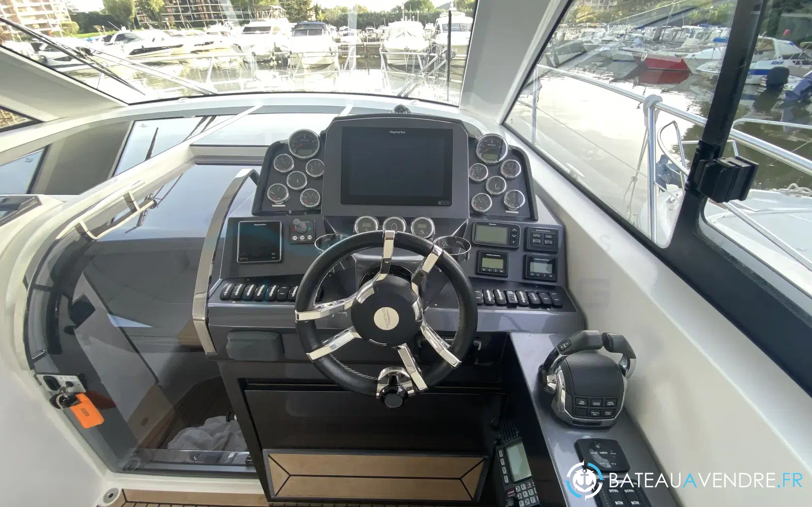 slider 9 Galeon 405 HTL